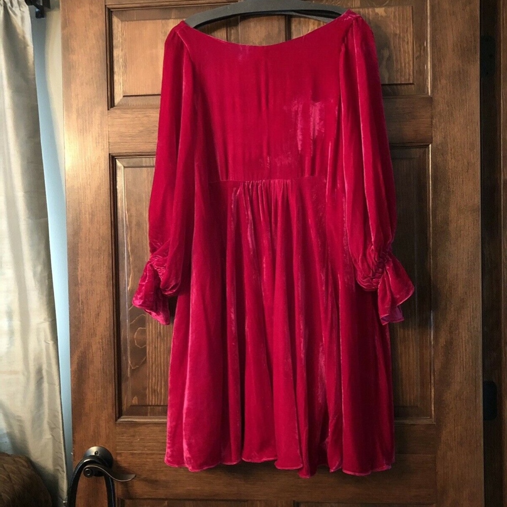 ❌SOLD❌NWT AZEEZA Silk Velvet Olivia Dress - Picture 6 of 13